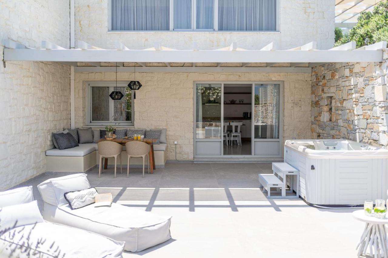 Ambassador Luxury Villas Páros Extérieur photo