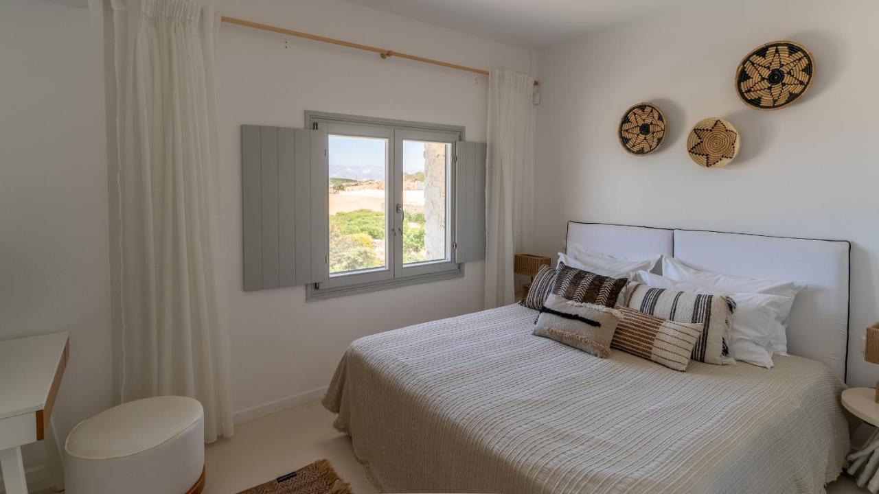 Ambassador Luxury Villas Páros Extérieur photo