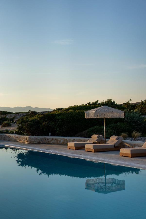 Ambassador Luxury Villas Páros Extérieur photo